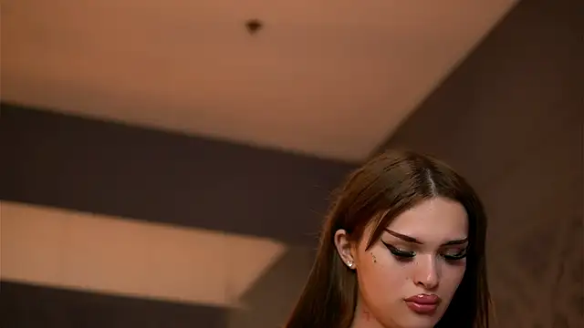 Živý XXX chat BrattyScarlet