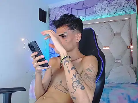 Liam_bedoya Show in webcam