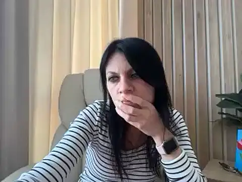 Онлайн чат XXX InjaAtHome