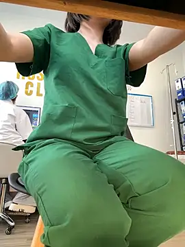 secretly_masturbating Show Webcam