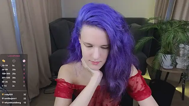 AuraLaunni's Live XXX Chat