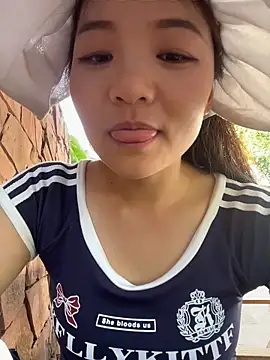 xiaochengzi505's Live XXX Chat