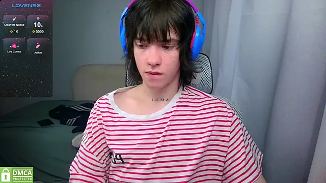 LeonBoykisser Webcamshow