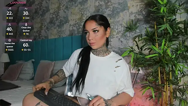 CreamyInkky_ – Naživo XXX chat