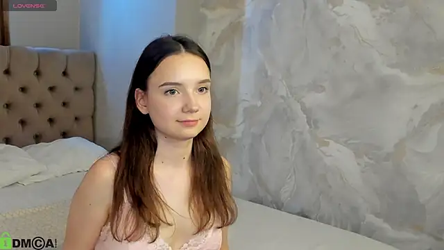 Elvienne Cameră chat live