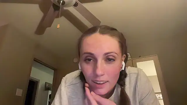 Ellz4's Webcam Show
