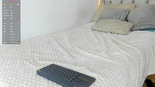 Chat XXX en directo de paulette_bustamante_