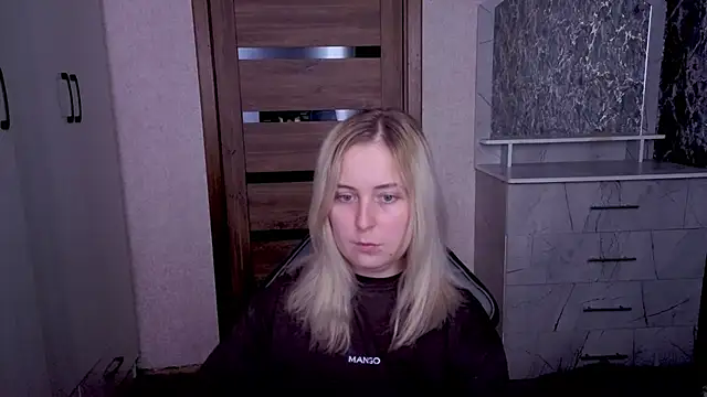 Kristy-Max 실시간 채팅방