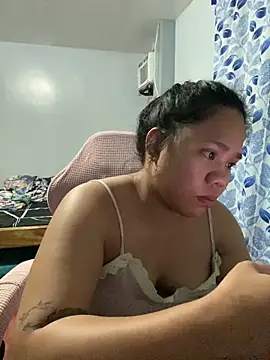 _UrSingleMamiBella_'s Live XXX Chat