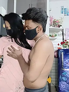 Kaur_Simran_01n Webbikameraesitys
