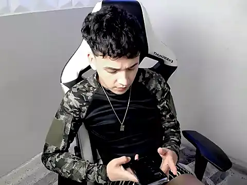 Webkamerová show Mathias_twinkk
