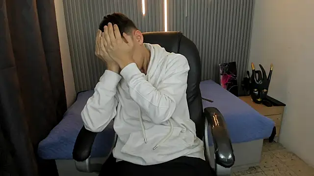 Ethanx18_ live XXX chat