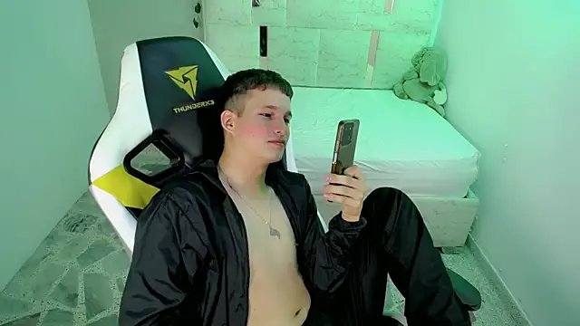 El_rubioo_ Show in webcam