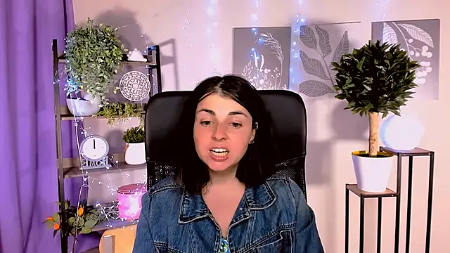 MartaEdams Adlı Modelin Canlı XXX Sohbeti