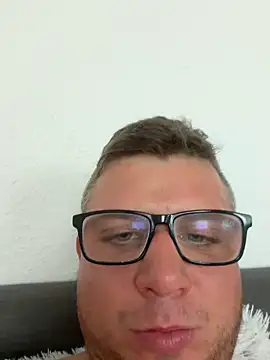 Chat +18 de PolishBoy1995 ao vivo