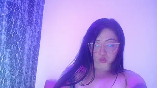 Chat +18 de isa__crazy__ ao vivo
