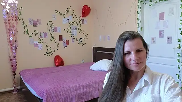 Chat XXX en directo de Mirabelle_Velvet