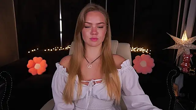 CelesteNoir Adlı Modelin Canlı XXX Sohbeti