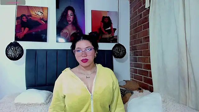 Chat XXX ao vivo de kyliejenner_hot