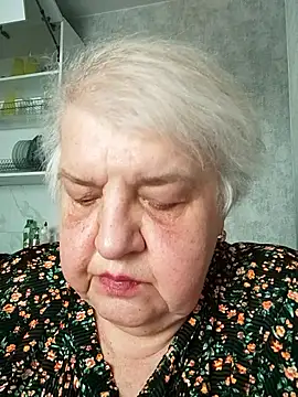 HapinessLovee élő XXX-chatje
