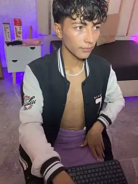 osamu_tay Show Webcam