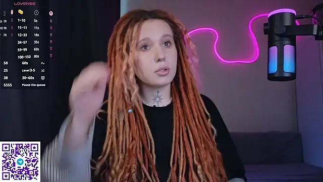 The_Full_Red_Moon's Live XXX Chat