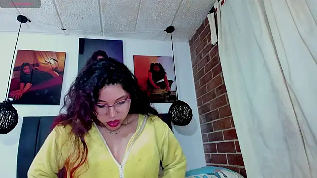 kyliejenner_hot élő XXX-chatje
