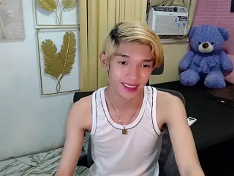 urasian_john18 Pertunjukan Webcam