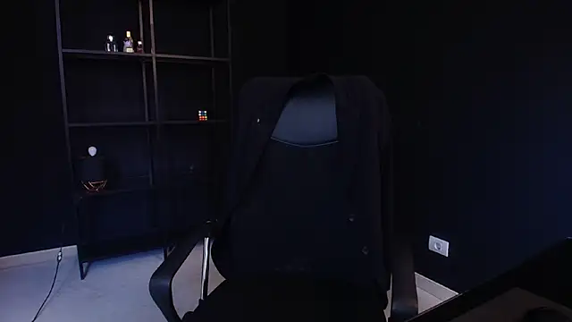 FelixStarkk Adlı Modelin Canlı XXX Sohbeti