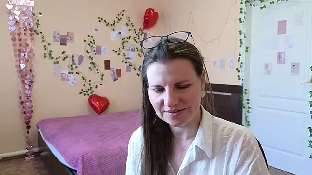 Mirabelle_Velvet's Live XXX Chat