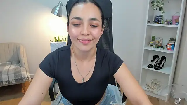 _BellaEvans_ Chat XXX in diretta
