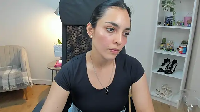 _BellaEvans_ Chat XXX in diretta
