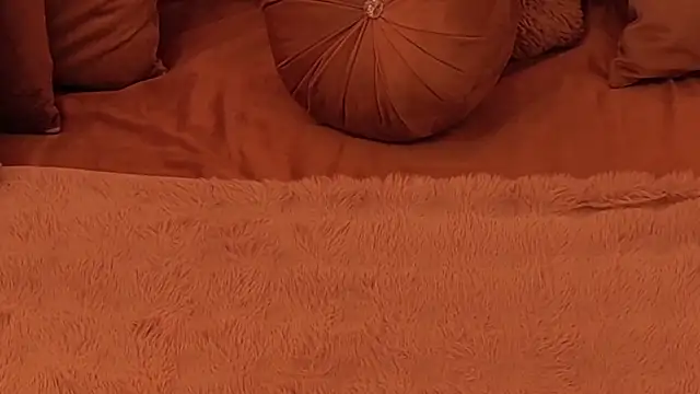RubyLuxee Adlı Modelin Canlı XXX Sohbeti
