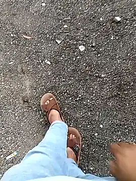 GOAn_couple: διαδικτυακό σόου στην κάμερα