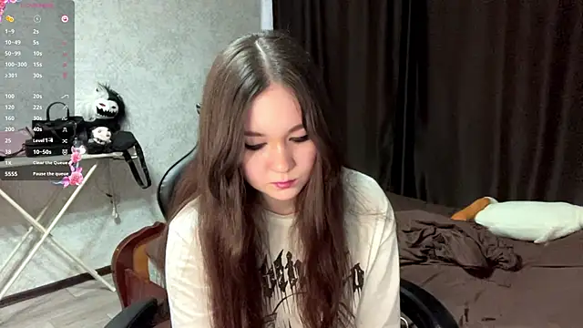ActedMlin live XXX chat