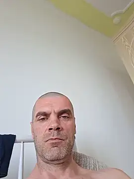 MASTERBALCANIAN webcam show