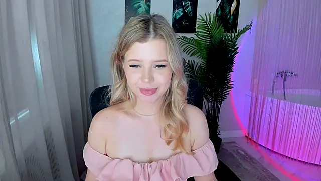 XXX chat uživo modela FollowLovee