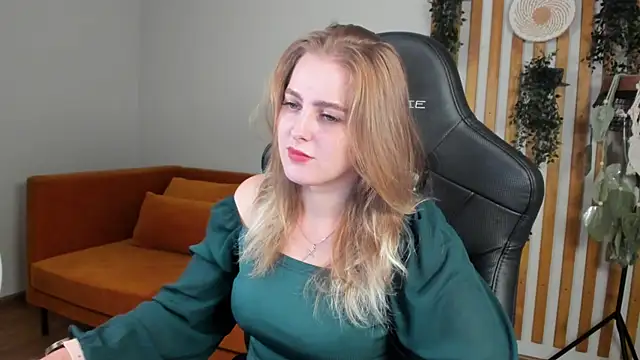 EllaBells Chat XXX in diretta
