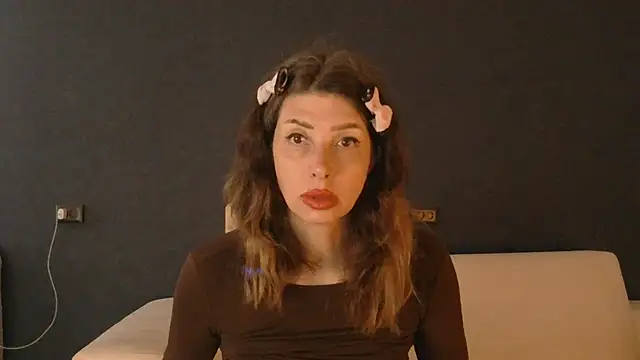 WhiteQueen888 Live XXX-Chat