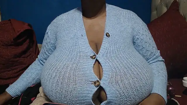 CUTEFIRMMELONSS' Webcam Show