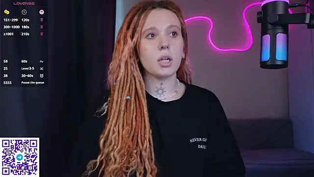 The_Full_Red_Moon's Live XXX Chat