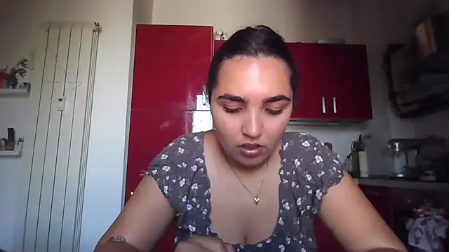 LadySophia03 Show in webcam