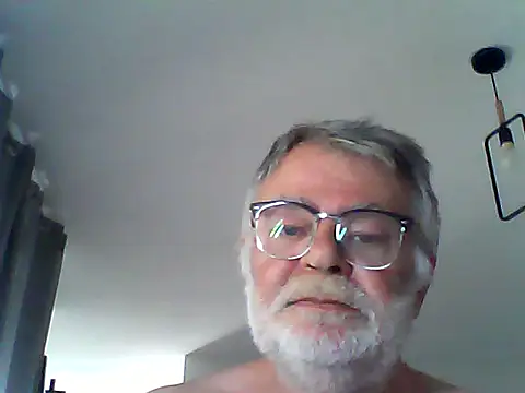 oura Webcam Show