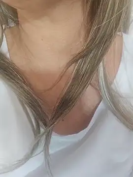 XXX chat uživo modela Lysa-