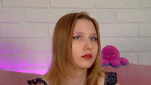 عرض كام LiliLinn