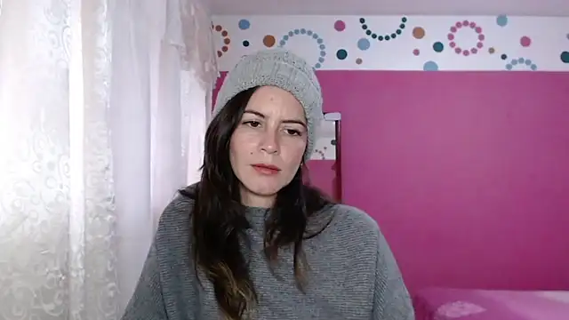Hanny_24 élő XXX-chatje