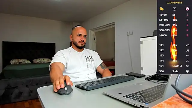 دردشة supermanboy94 الجنسية المباشرة