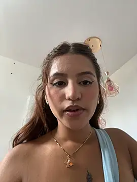 ViankaRose Chat XXX live
