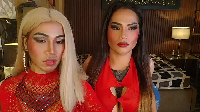 BeautifulMonsterTrans Show Webcam
