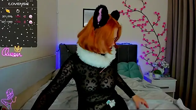 DellaRows' Live XXX Chat